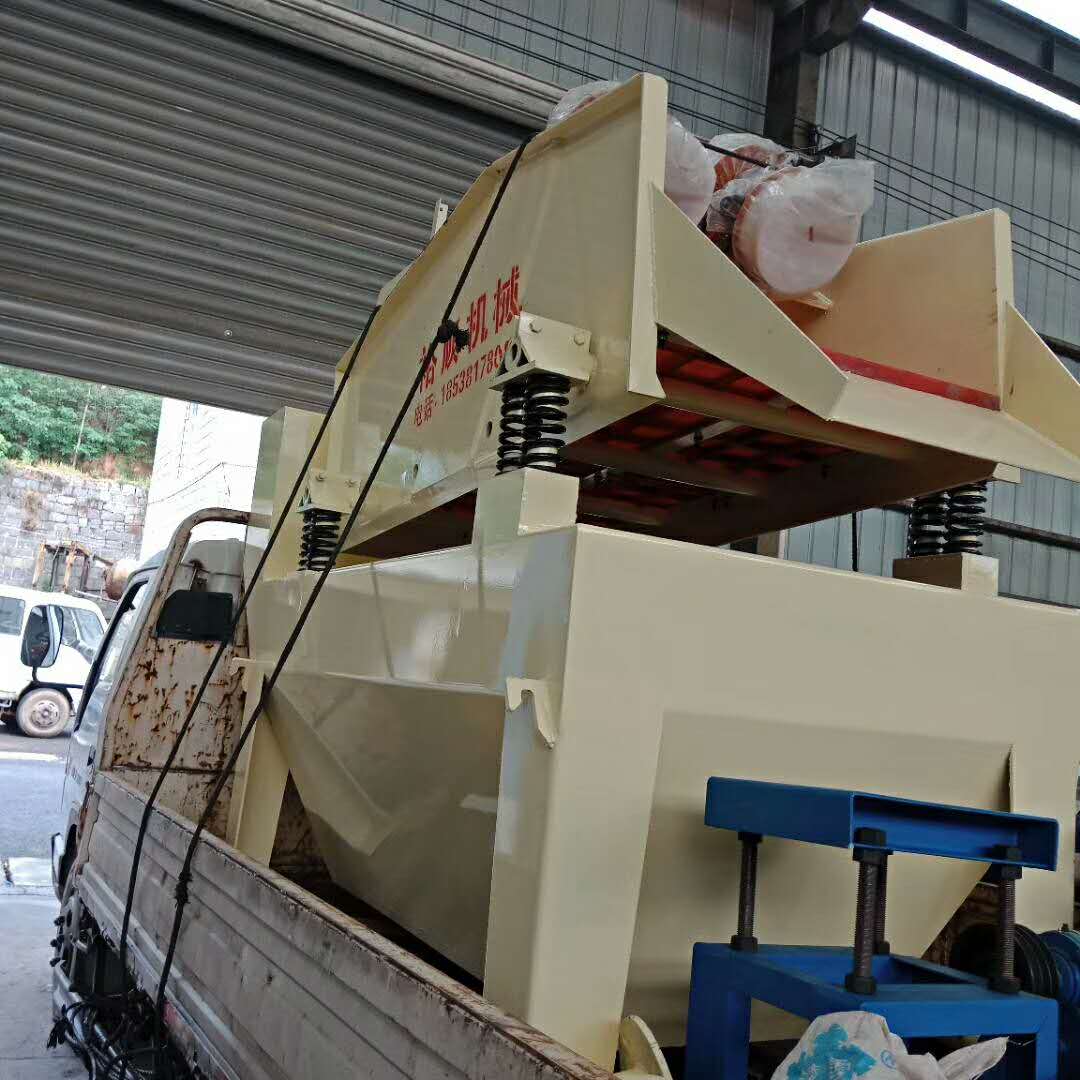 2018年5月16日发往济源的350细砂回收机